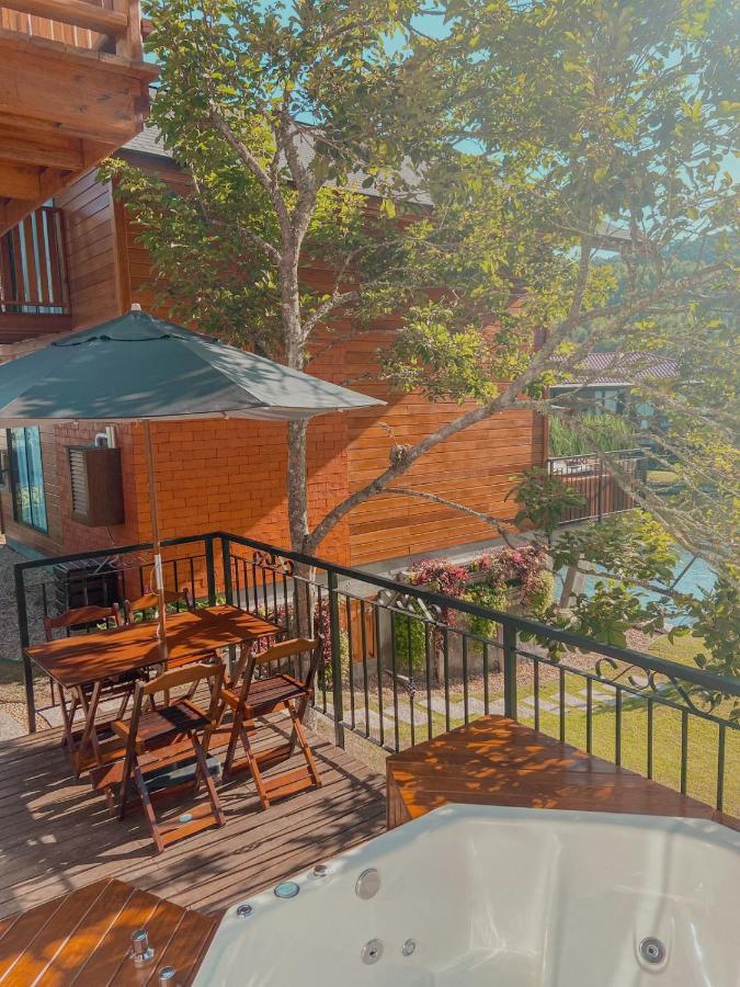 Pousada E Restaurante Casa Cida E Evandro Гаспар Экстерьер фото