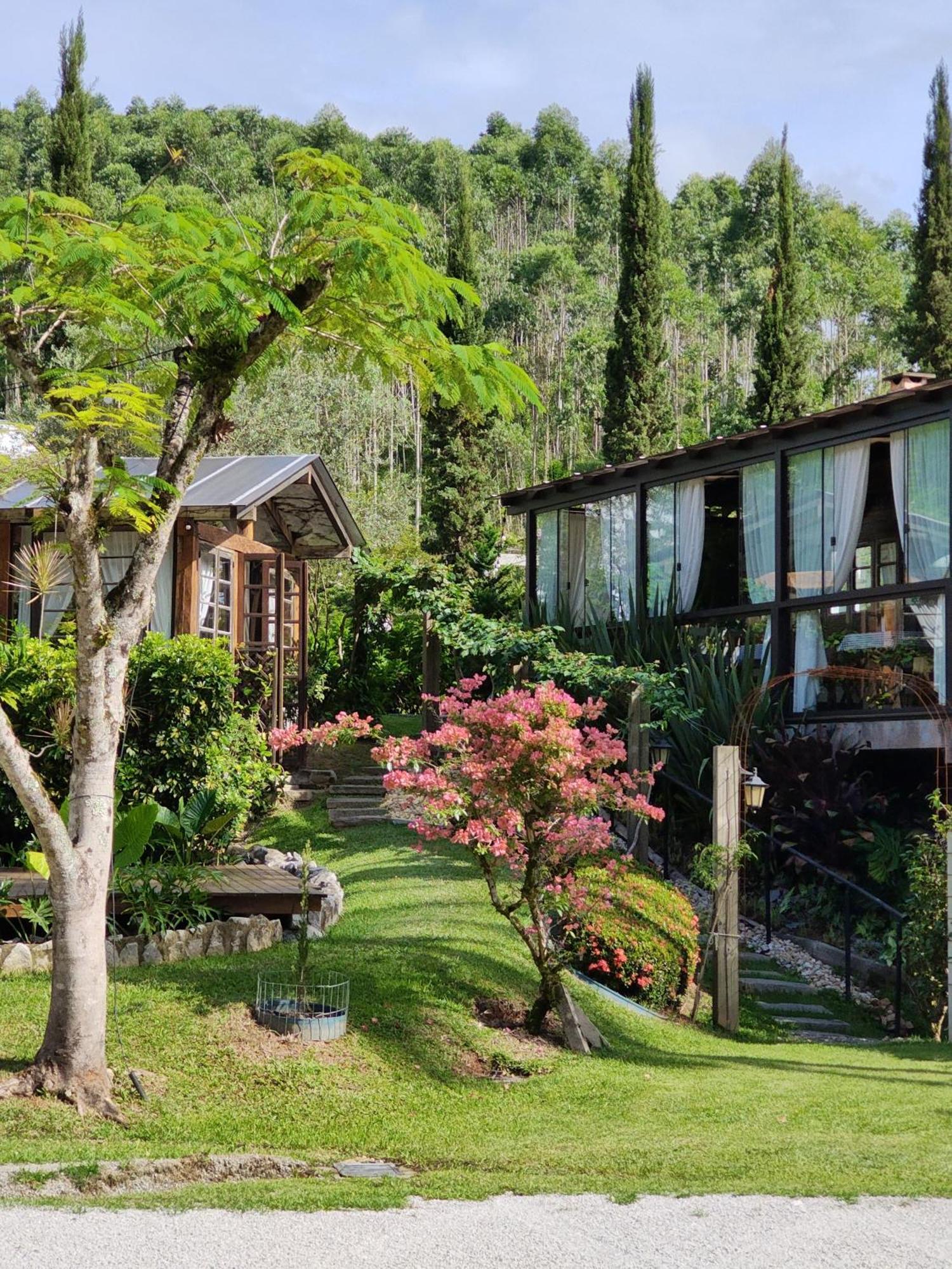 Pousada E Restaurante Casa Cida E Evandro Гаспар Экстерьер фото